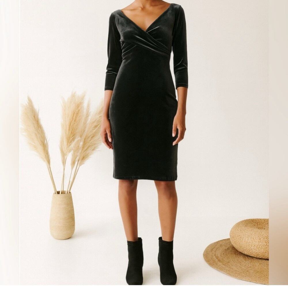 Chiara Boni La Petite Robe Ruth Black Velvet Sheath Dress Holiday Size 10 New W6